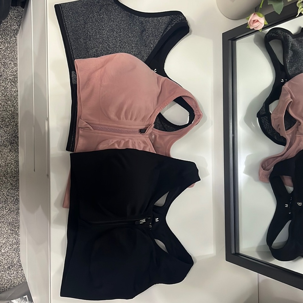 Front Zip sports Bras, medium, set of three